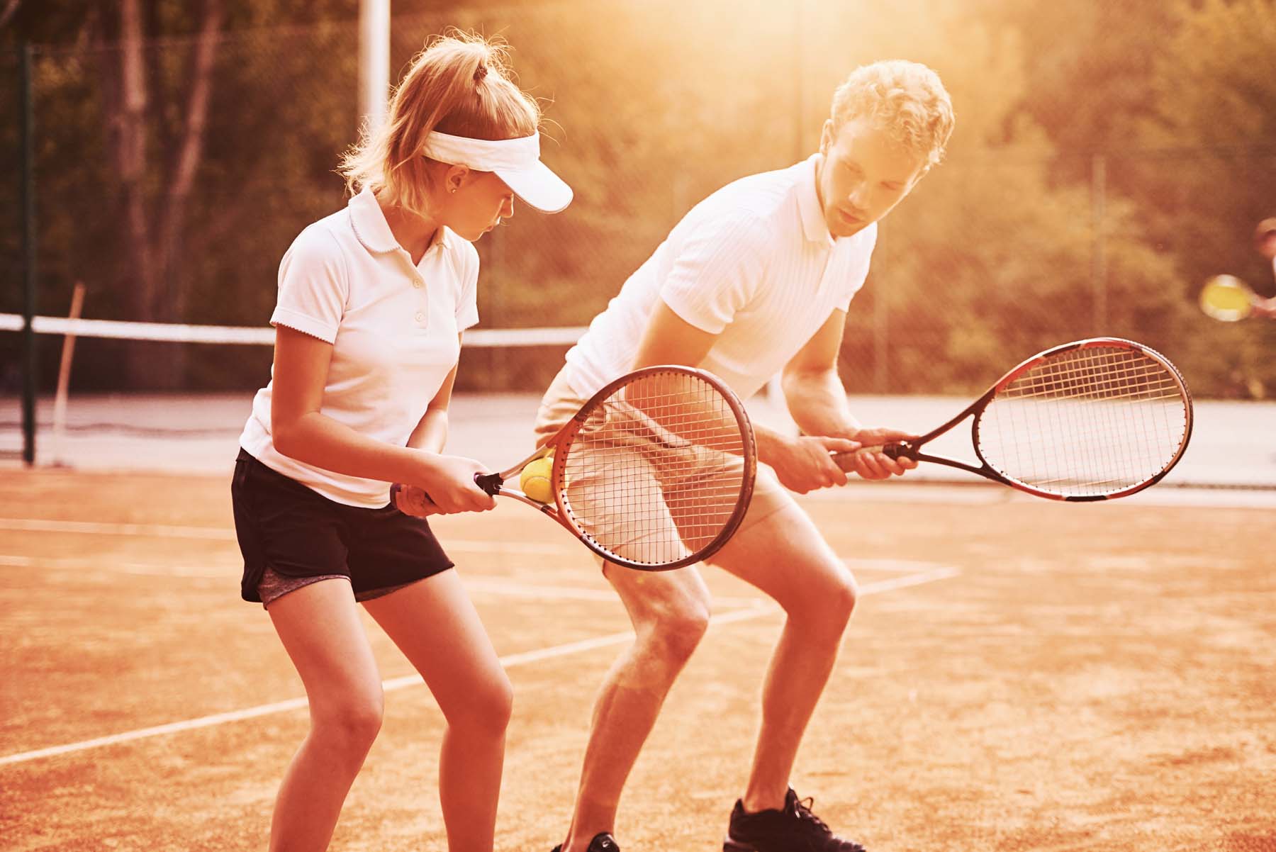 Playing Tennis Safe and Fun: A Guide for Enjoyable, Injury-Free Matches
